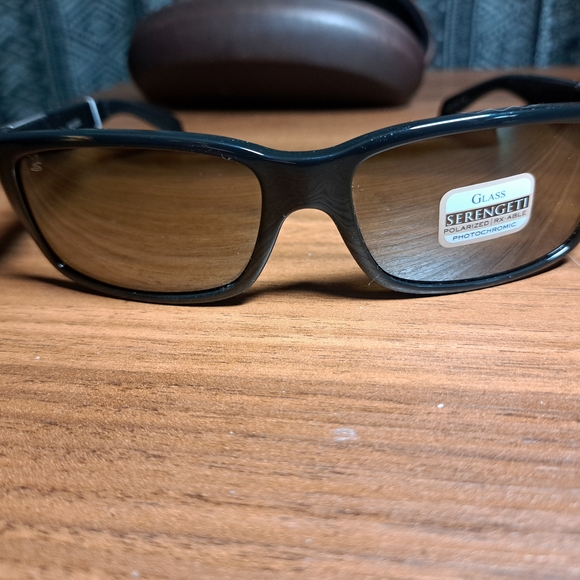 Serengeti Polarized Sunglasses - Picture 2 of 10